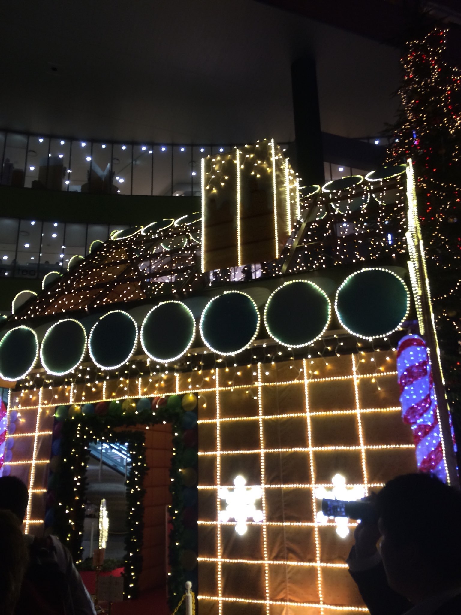 00037765