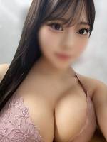 虹乃かれん(20)