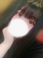 まな(22)
